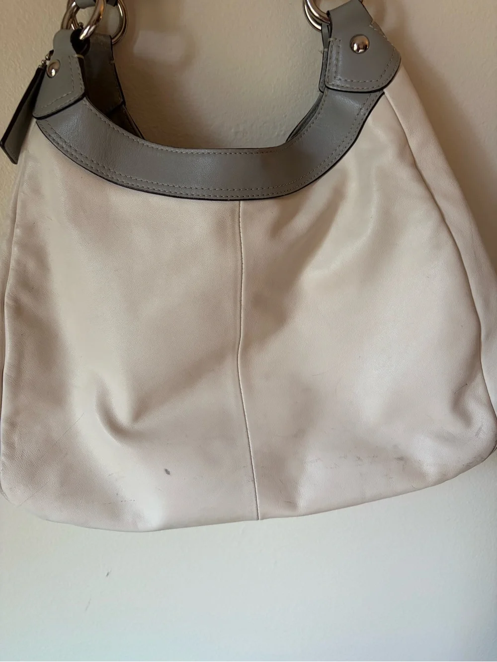 Vintage Y2K Coach SoHo Lynn Hobo Bag in White and Grey Leather!